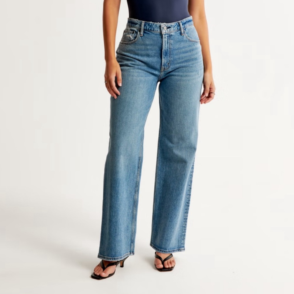 AF Curve Love High Rise 90s relaxed Jean - Size 30